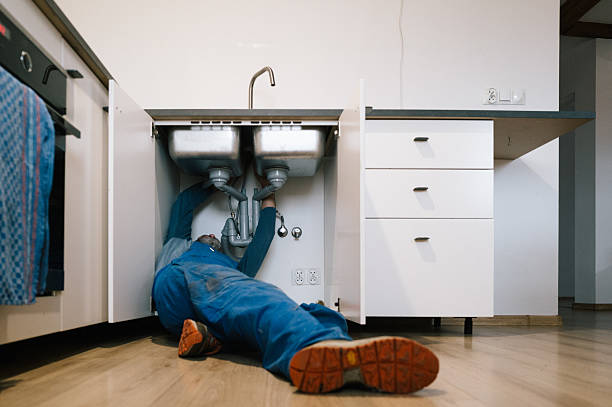 Professional Plumbing technician working in Wyandotte, OK